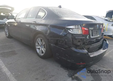 2013 BMW 528I z USA, uszkodzony, nr VIN WBAXG5C54DDY33648